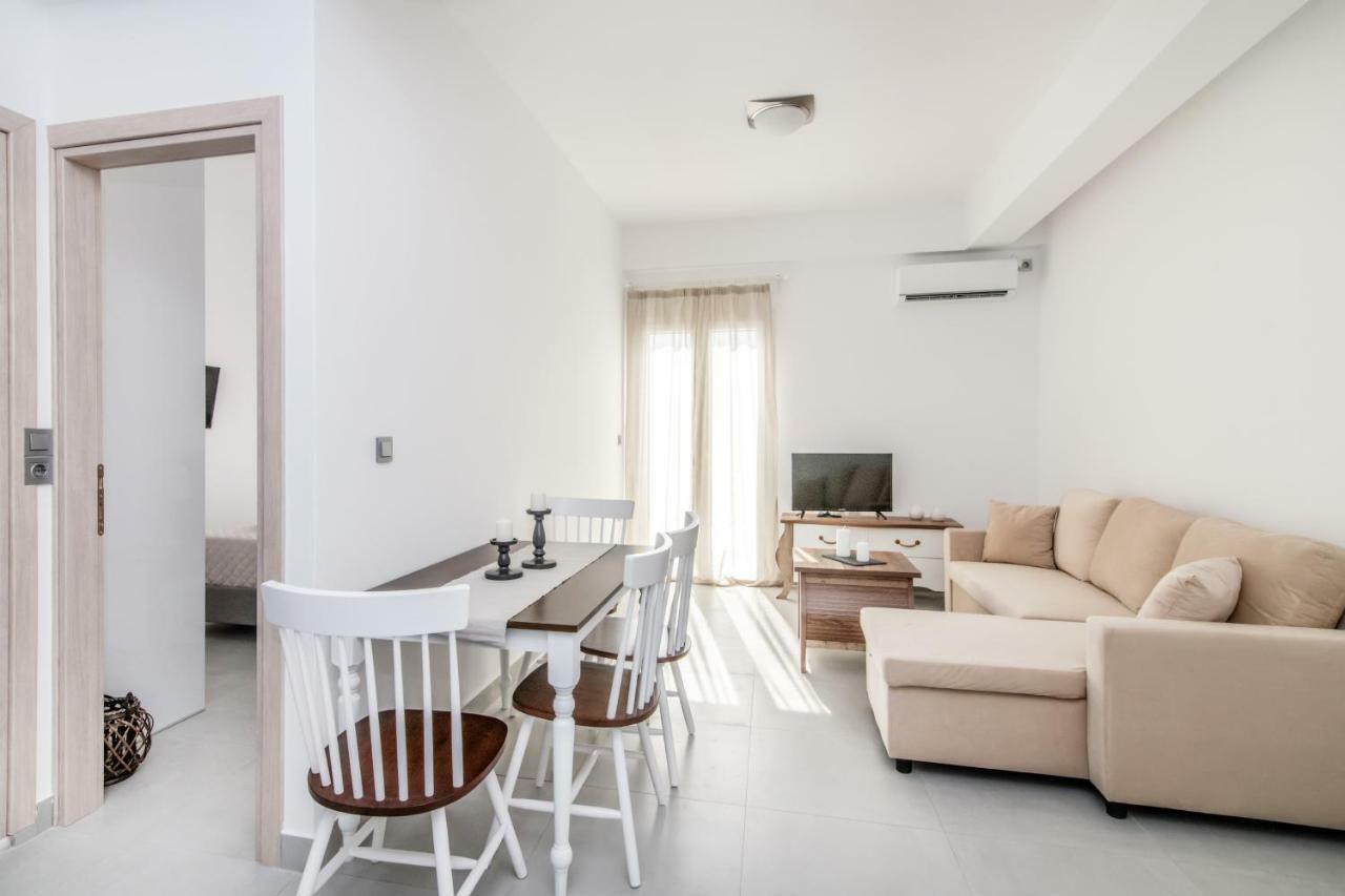Lux 'N Comfort Apartments Tínos 外观 照片