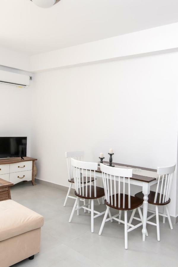 Lux 'N Comfort Apartments Tínos 外观 照片
