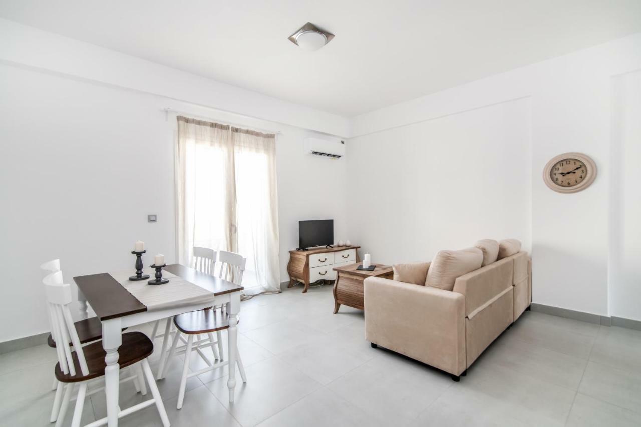 Lux 'N Comfort Apartments Tínos 外观 照片