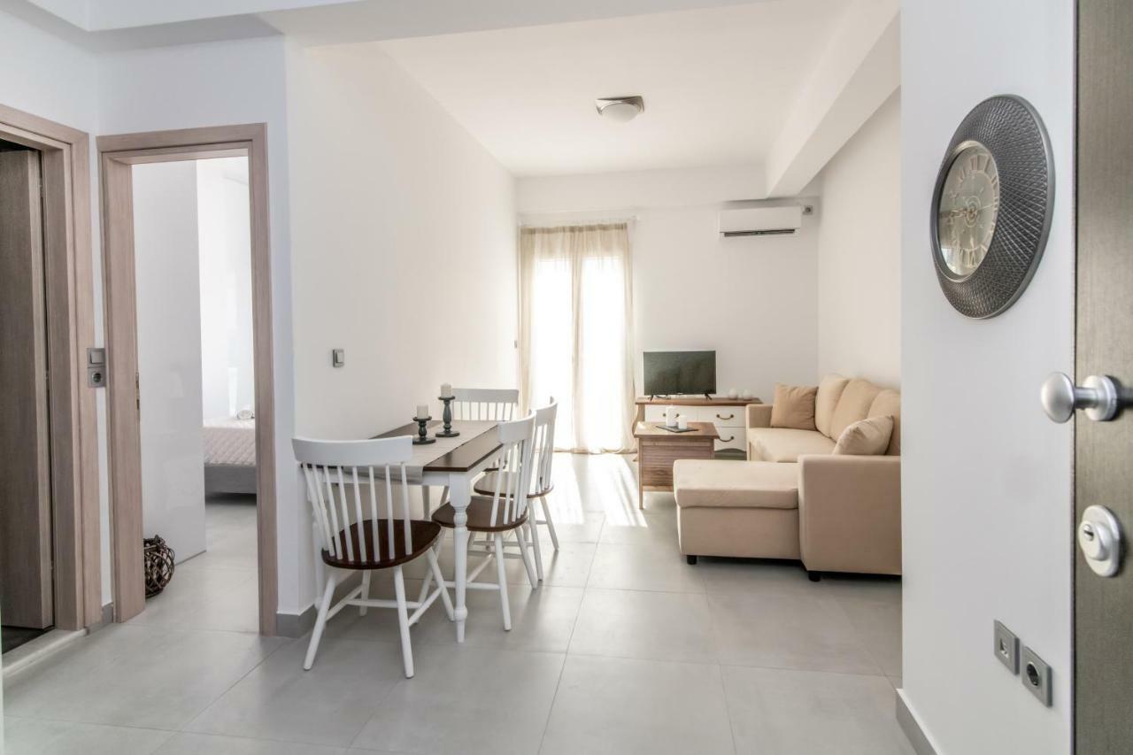 Lux 'N Comfort Apartments Tínos 外观 照片