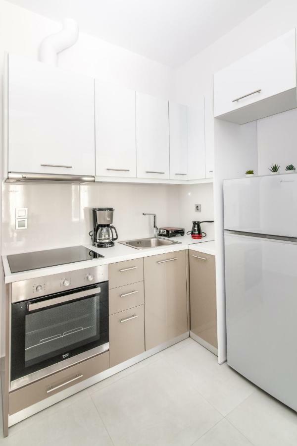Lux 'N Comfort Apartments Tínos 外观 照片