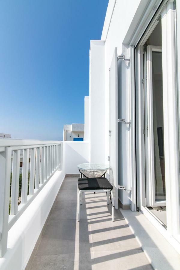 Lux 'N Comfort Apartments Tínos 外观 照片