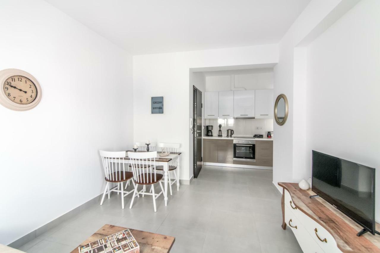 Lux 'N Comfort Apartments Tínos 外观 照片