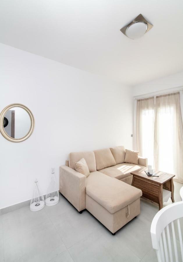 Lux 'N Comfort Apartments Tínos 外观 照片